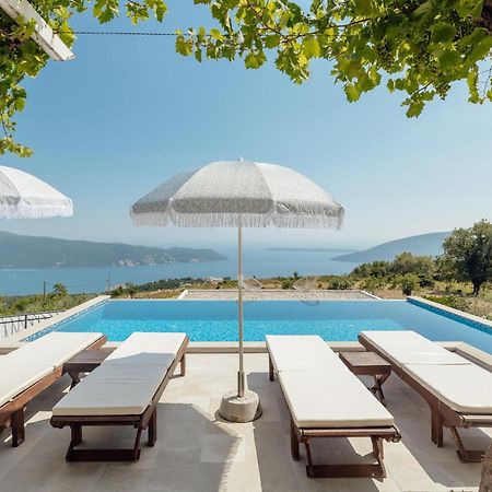 Amazing Home In Herceg Novi With House Sea View エクステリア 写真