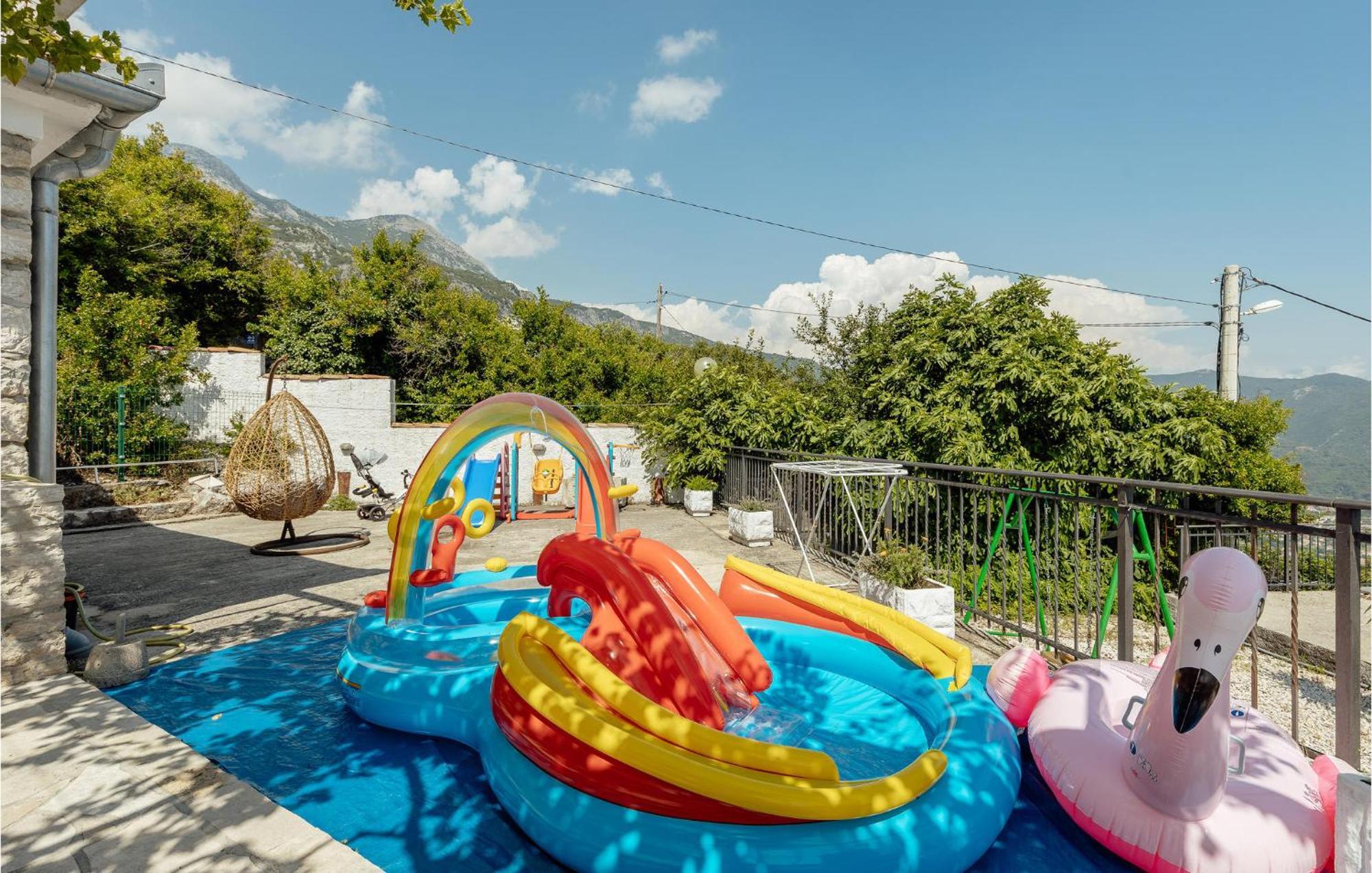 Amazing Home In Herceg Novi With House Sea View エクステリア 写真