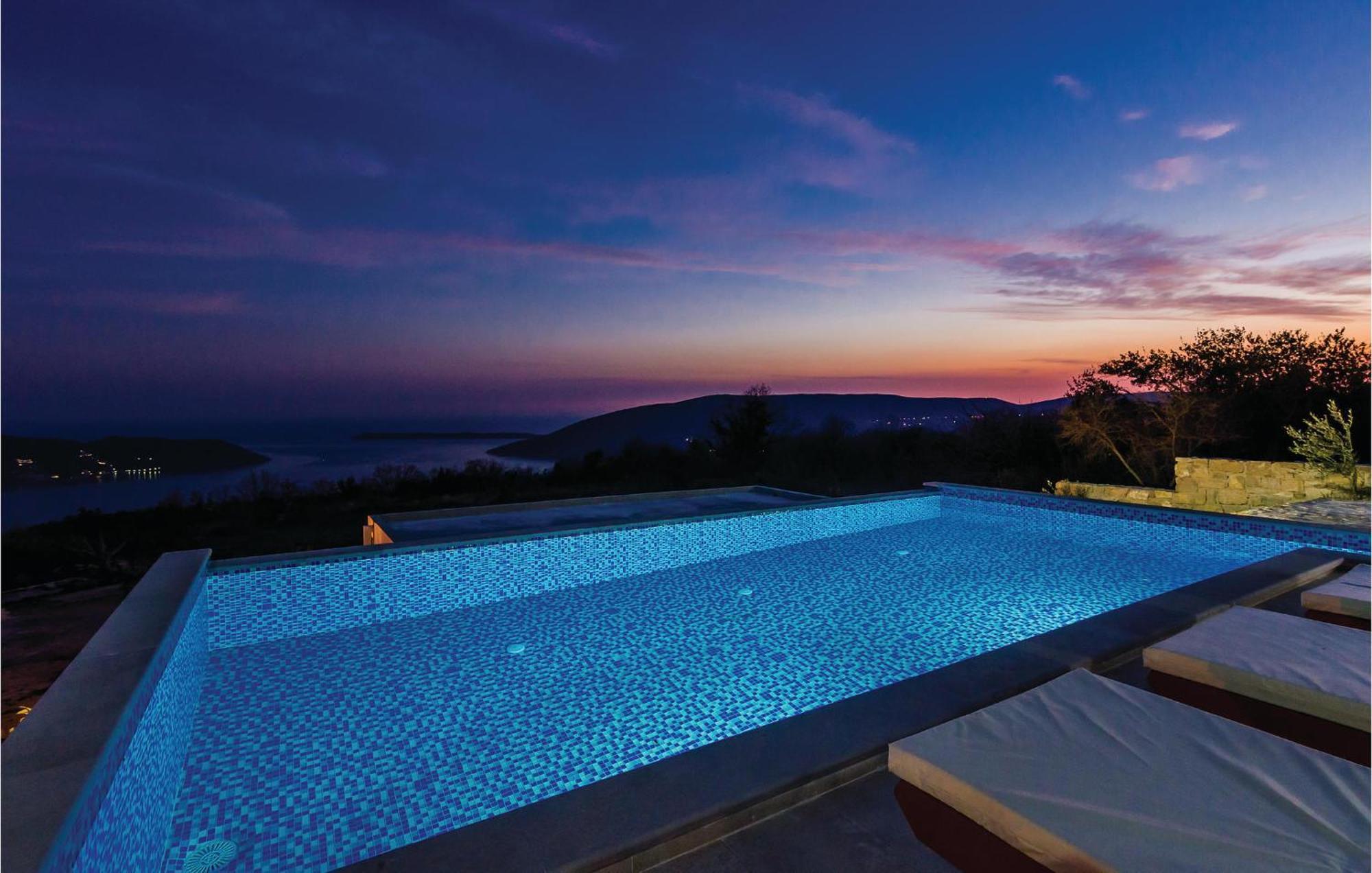 Amazing Home In Herceg Novi With House Sea View エクステリア 写真