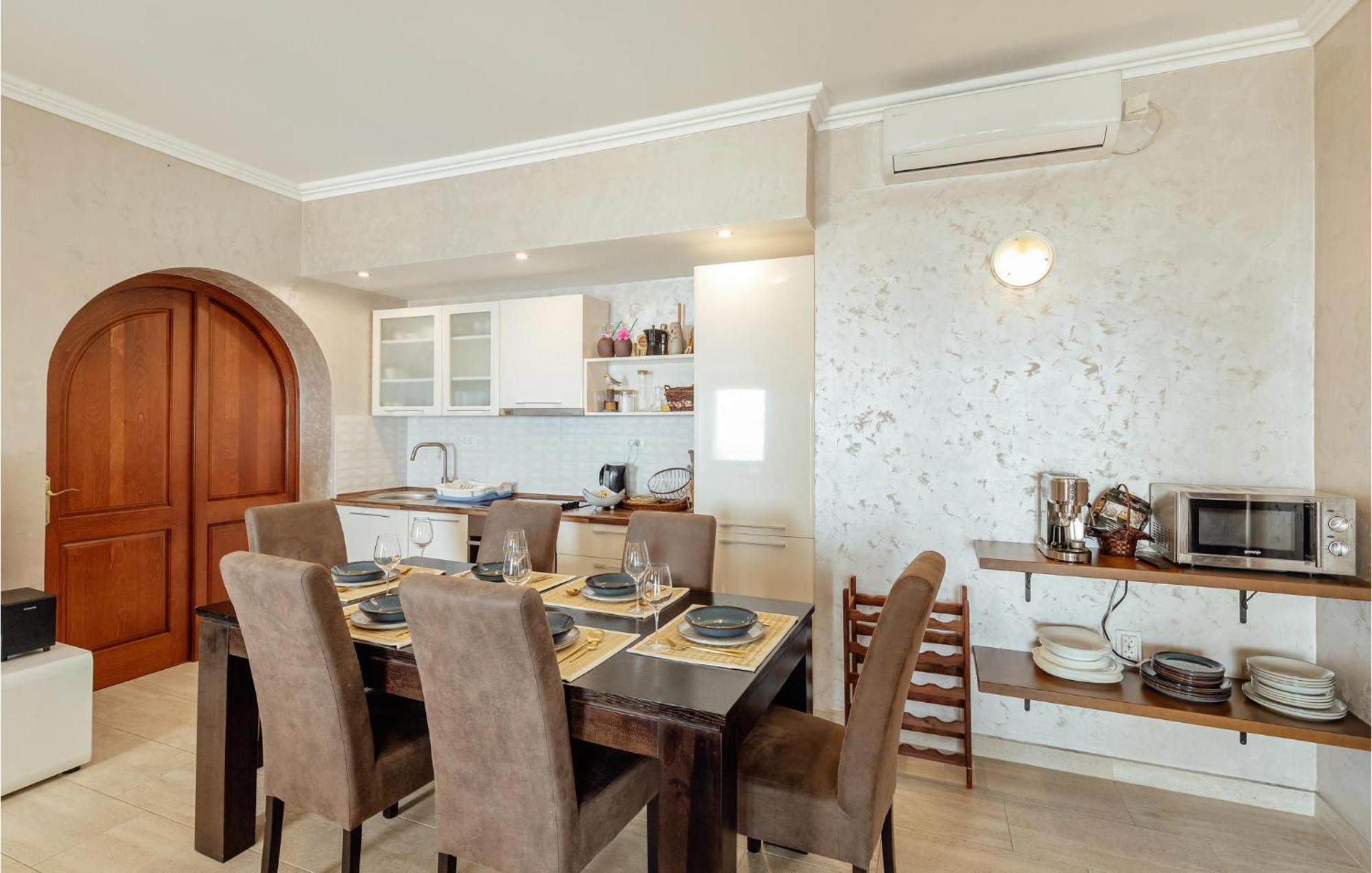 Amazing Home In Herceg Novi With House Sea View エクステリア 写真